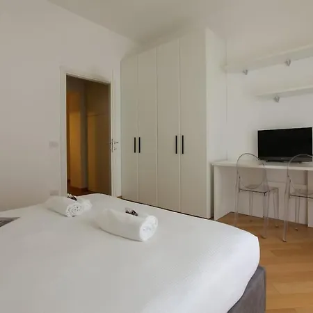 Hacca Collection 3-Br Oasis In Porta Venezia Apartment Milan Exterior photo